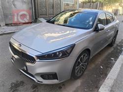 كيا كادينزا